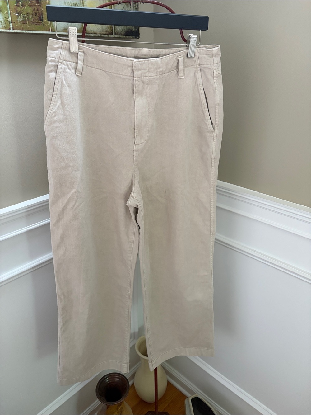 Women’s GAP loose fit khakis- Beige